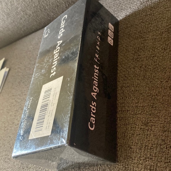 Cards against friends - Picture 2 of 3